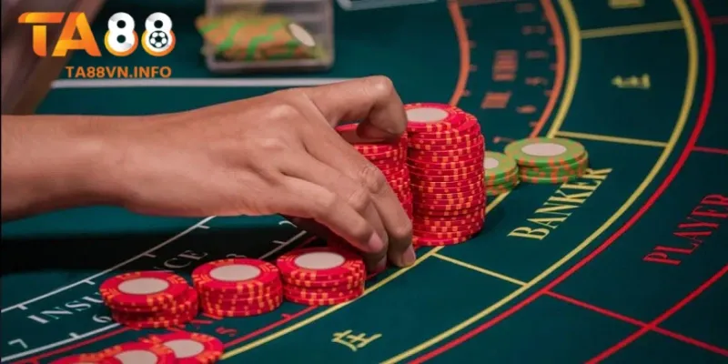 Hướng dẫn cơ bản luật chơi Baccarat online cho người mới bắt đầu